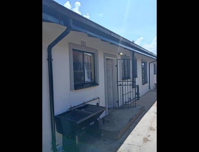 4 BEDROOM HOUSE FOR SALE IN IBAZELO